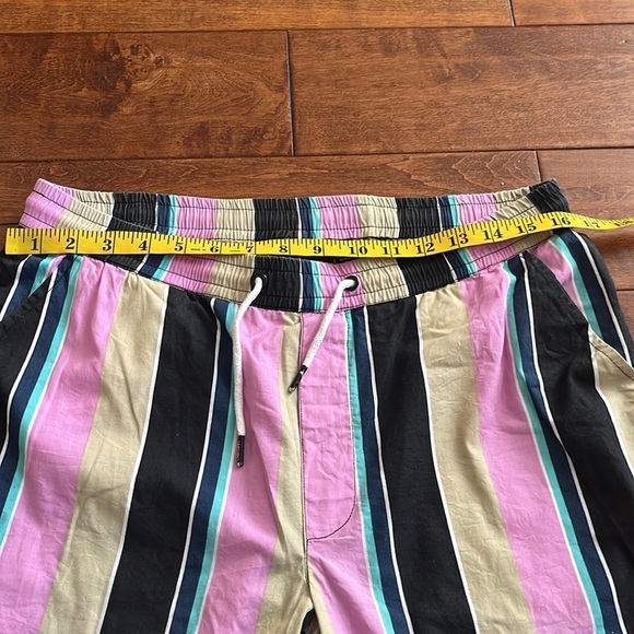 WeSC Hampus Lawn Stripe Shorts - Picture 4 of 9